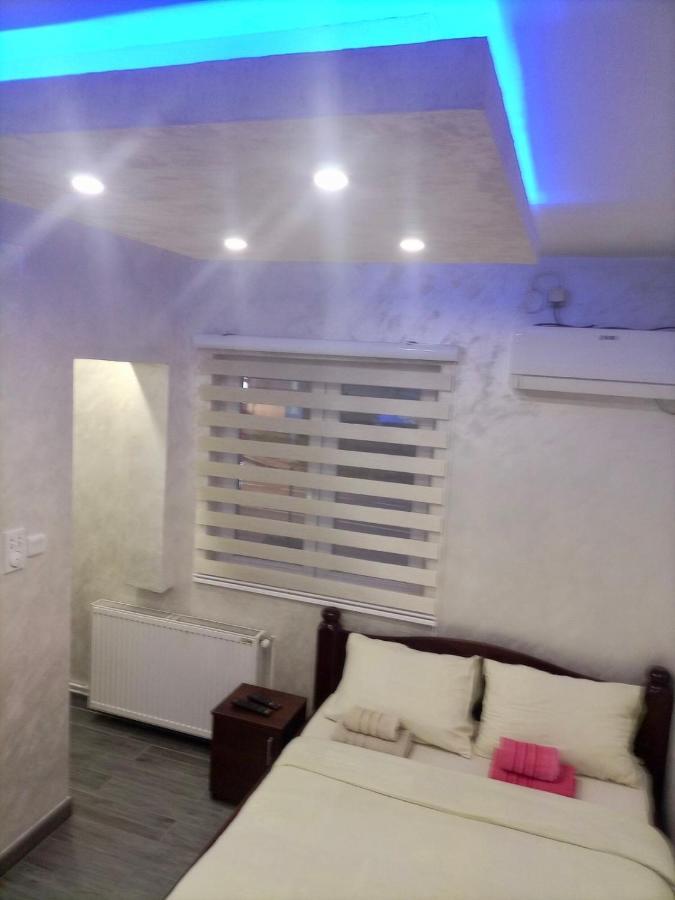 Hostel Grof Mrčajevci エクステリア 写真