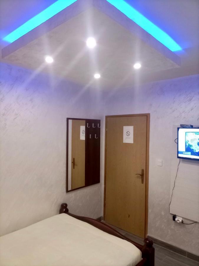 Hostel Grof Mrčajevci エクステリア 写真