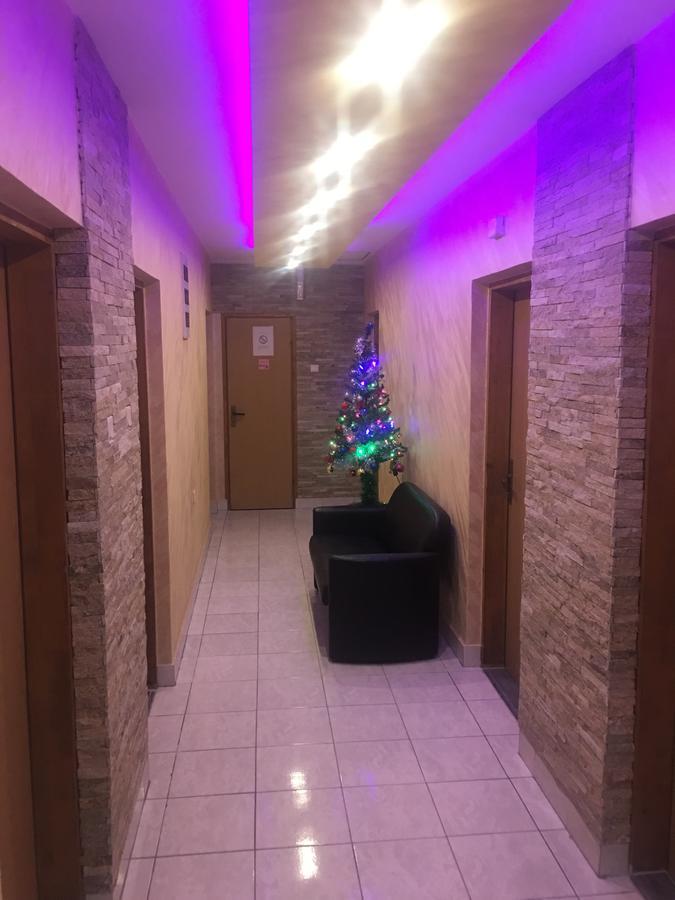 Hostel Grof Mrčajevci エクステリア 写真
