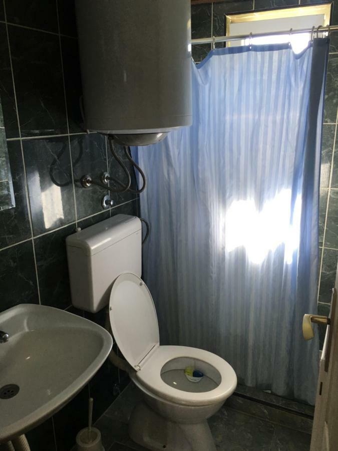 Hostel Grof Mrčajevci エクステリア 写真